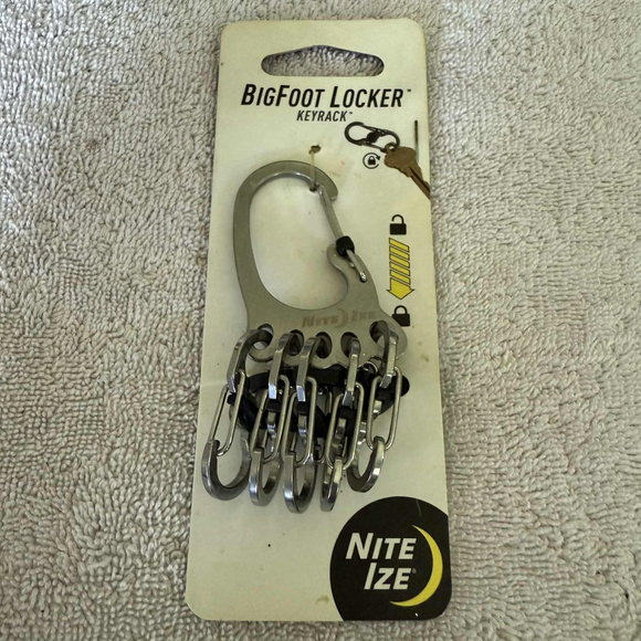 Nite Ize Key Rack Bigfoot Locker Silver One Size - Picture 1 of 8